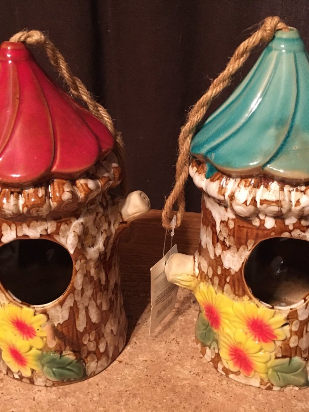LOT OF 2 CUTE LOG TREE TRUNK YELLOW FLOWERS CERAMIC BIRD HOUSE BLUE & RED